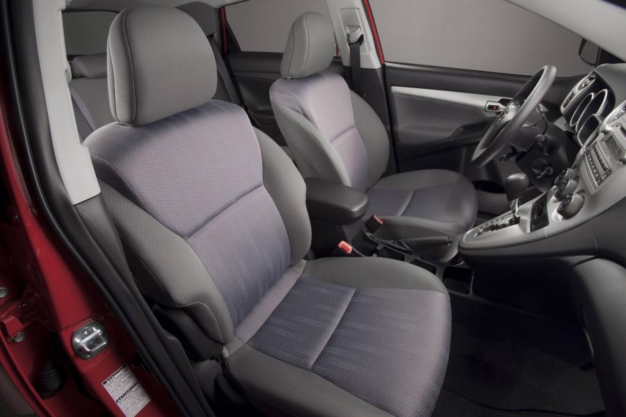  Toyota Matrix 2011 года  (фото 6 из 38)